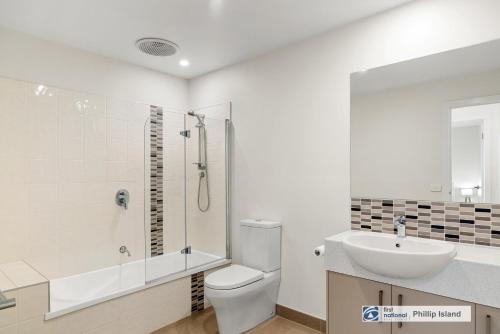 Three-Bedroom Apartment image 2