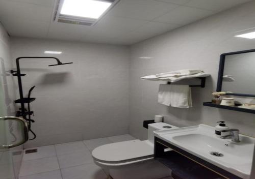 Bathroom, 上海璞淳国际青年旅舍（外滩店） in Shanghai