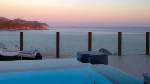 BeLocations - Villa and Beach On The Rocks, Torre delle Stelle (fotografie 8)