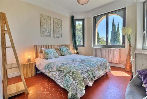 Domaine du Peymian-Villa Art Deco - image 2