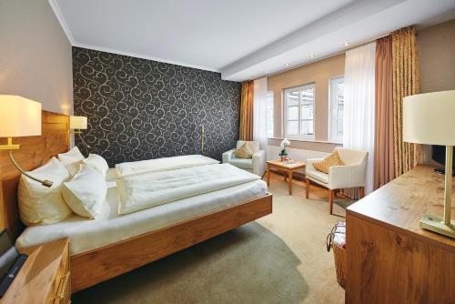 1 queen bed