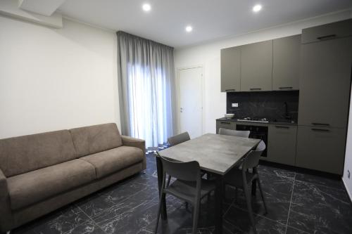 Apartment image 6