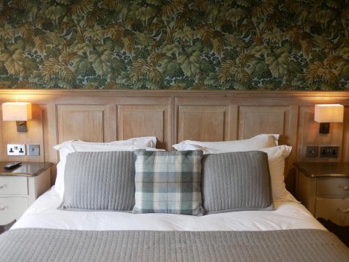 Queens Head Inn & Restaurant - main image