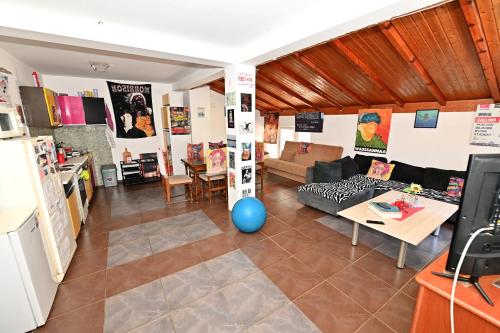 Blue Lake hostel in أوهريد