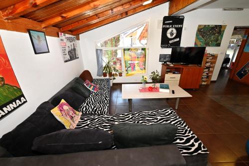 Blue Lake hostel in أوهريد