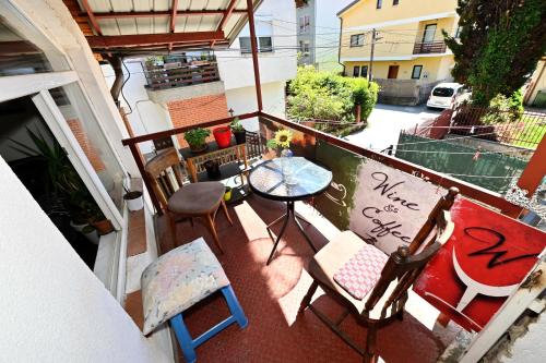 Blue Lake hostel in أوهريد