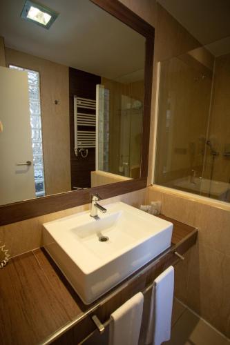 Hotel LB Villa De Cuenca - image 4
