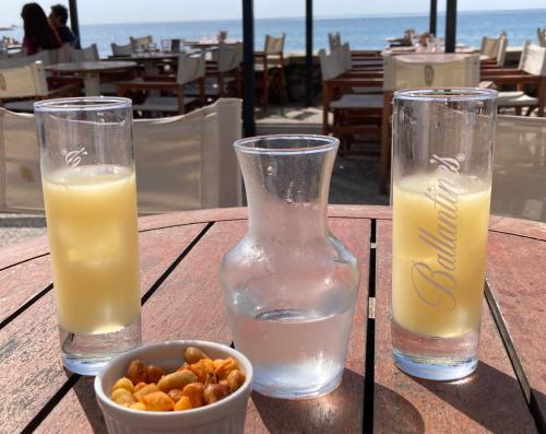 Petit paradis classé 3 étoiles à 200m de la plage! Terrasse-Wifi-Parking-clim (Petit paradis classe 3 etoiles a 200m de la plage! Terrasse-Wifi-Parking-clim) in Saint Mandrier Sur Mer