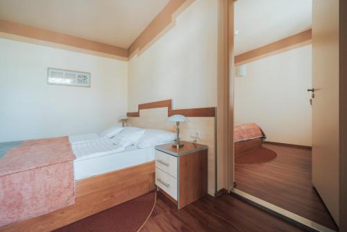 Villa Dorottya – Balatonfoldvar, AZ