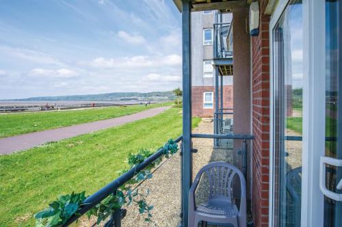 Beach View - 2 Bedroom Apartment - Llanelli