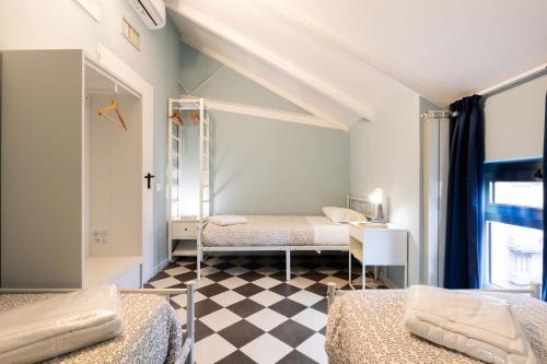 ポルティチ HOSTEL PORTICI 2つ星 ホテル スイート