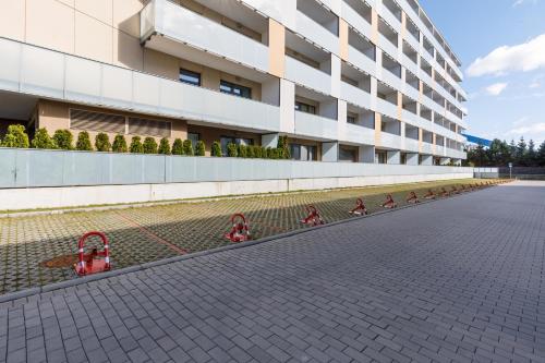One-Bedroom Apartment with Terrace image 3