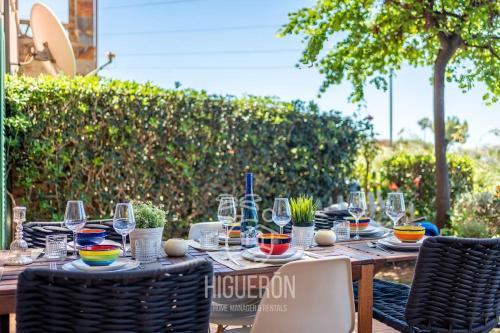 HigueronRentals Garden Sea View in La Capellania