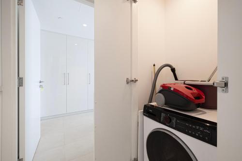 55th Floor - 2 Bedroom Apartment with Full Burj Khalifa & Fountain View Downtown Dubai by Stayfinity - image 3