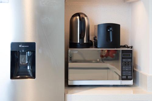 55th Floor - 2 Bedroom Apartment with Full Burj Khalifa & Fountain View Downtown Dubai by Stayfinity - image 6