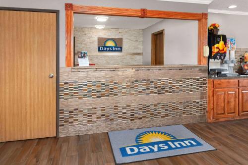 Days Inn by Wyndham Ogallala - image 11