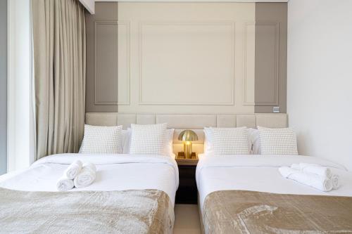 55th Floor - 2 Bedroom Apartment with Full Burj Khalifa & Fountain View Downtown Dubai by Stayfinity - image 14