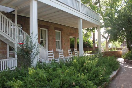 Létesítmények, The Hotel Limpia in Fort Davis (TX)