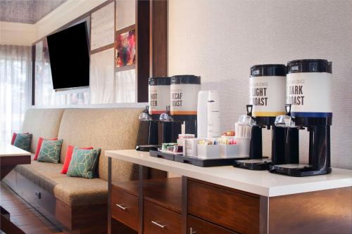 Photo - Hampton Inn & Suites-Atlanta Airport North-I-85