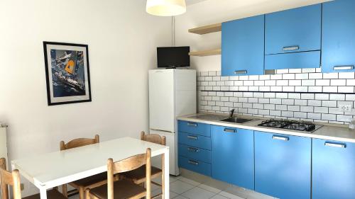 Two-Bedroom Apartment image 5