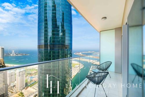LUX - Lavish Suite with Full Palm Jumeirah View 3