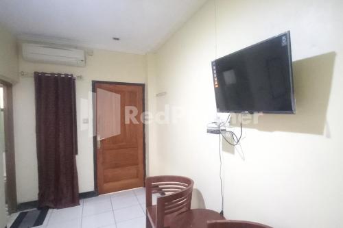Standard Double Room image 6