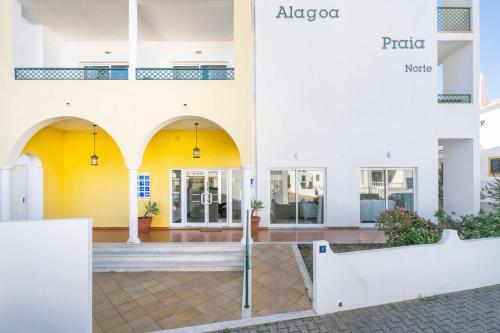 Apartamentos Turisticos Alagoa Praia - image 14