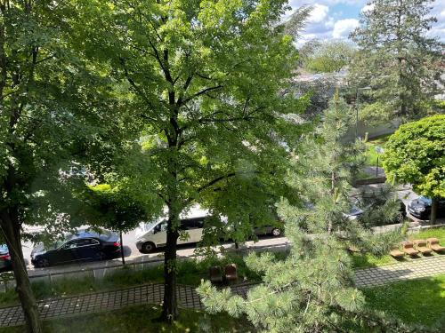 Exterior view, Female dorm- Femme dortoir Paris 8pm-10am in Bobigny