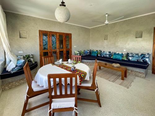Oprema, Paka Apartment (Infinity Kira Island Apartment) in Watamu