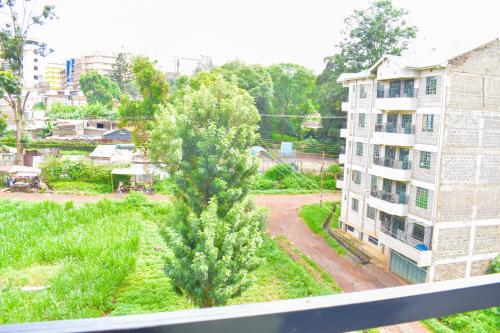 spacious one bedroom bnb Thika in ทิกา