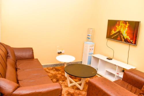 spacious one bedroom bnb Thika in ทิกา