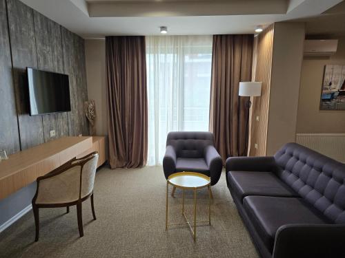 2 bedrooms, 4 beds