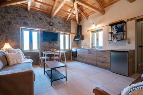 Exohiko Stone House in Thanos