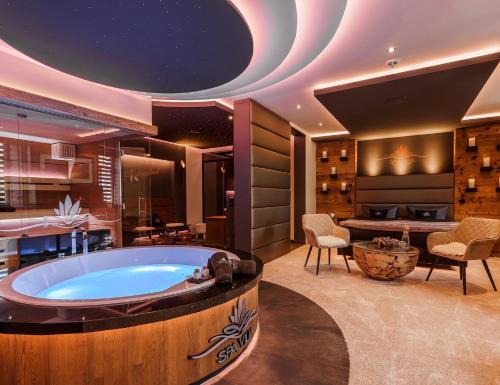 Suite with Spa Access