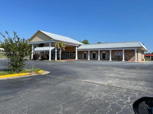 Rodeway Inn & Suites Orangeburg - Main