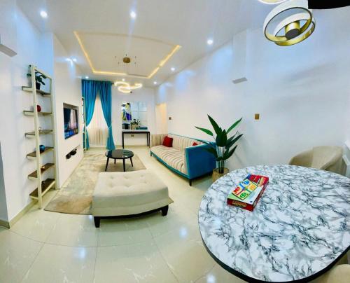Central Oasis - Entire 3 Bedroom Apartment in Abuja with Pool, Games, WiFi, Balcony, and Garden, Abudža (fotografie 7)