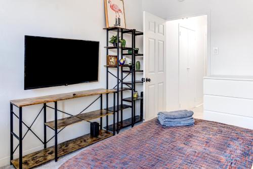 3 Bedroom Gorgeous Suit in Hells Kitchen in New York, USA