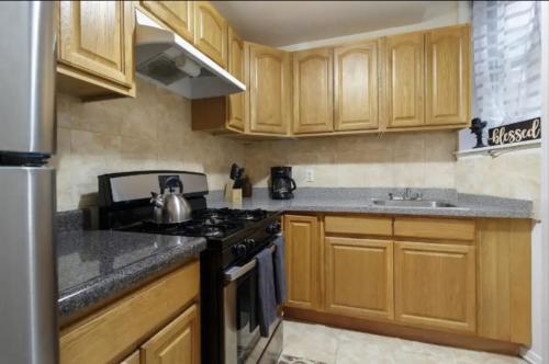 2Bed Bliss by Central Park North, New York (photo 4)