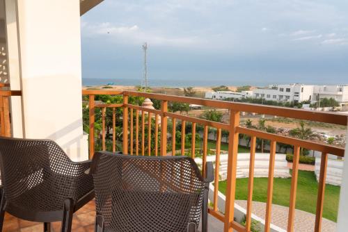 ระเบียง/ชานเรือน, Palm Regal Resort in โกปาลปุระ