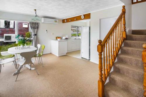 Big sale in winter three bedrooms two bathrooms in karori in Karori