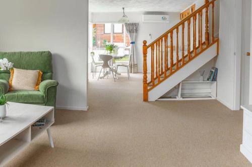 Big sale in winter three bedrooms two bathrooms in karori in Karori