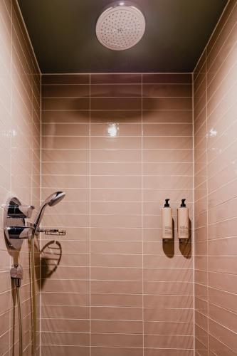 Hotel De Hallen, Amsterdam (photo 8)
