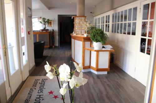 Bagnoles Hotel - Contact Hotel - image 4