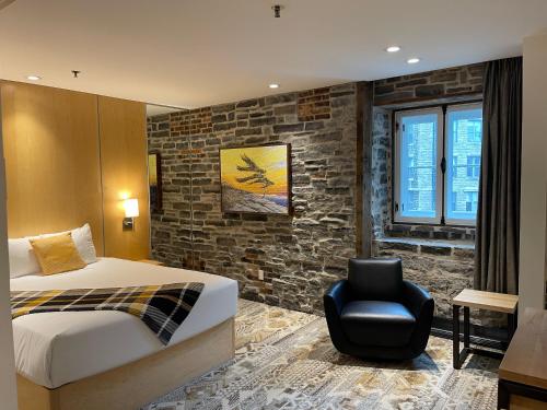 Superior Queen Room room in Hotel du Vieux Quebec