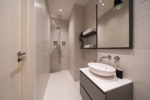 OldTown studio in Modern house