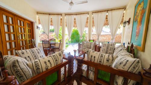 陽台/露台, Tembo Court Apartments(2 Bdrm) in 馬林迪