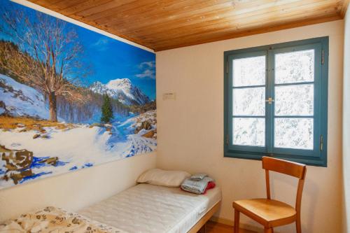 room detail thumbnail 0