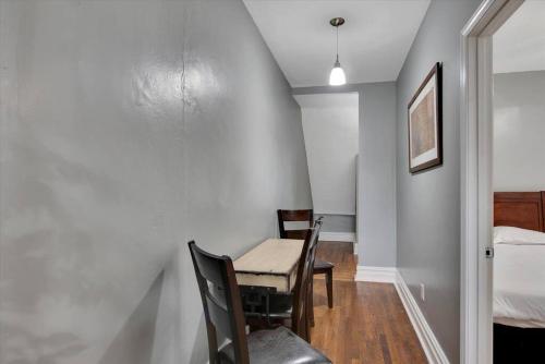 Historic First Floor Unit in Shaw Community STL 1W in Tower Grove, USA