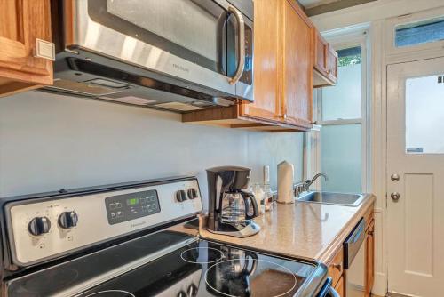 Historic First Floor Unit in Shaw Community STL 1E in Tower Grove, USA