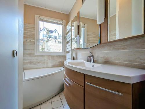 Vannas istaba, Duplex T2 Bords de Seine in Meulan-en-Yvelines